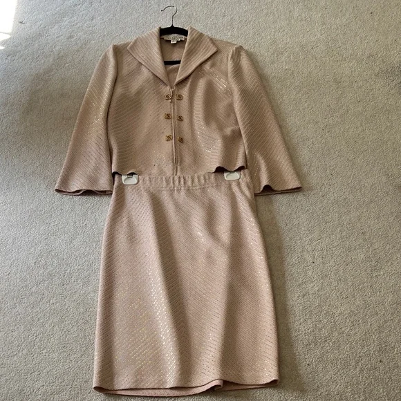 St. John Pale Pink Sparkle Tweed Blazer and Skirt Set - Picture 10 of 10